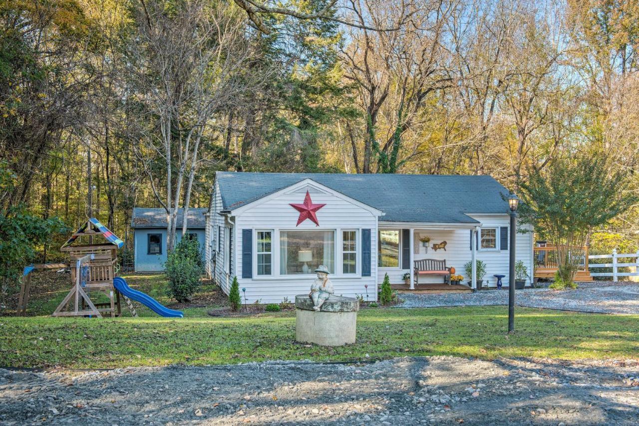 Peaceful Renovated Home With Deck On Half Acre! Asheboro Buitenkant foto
