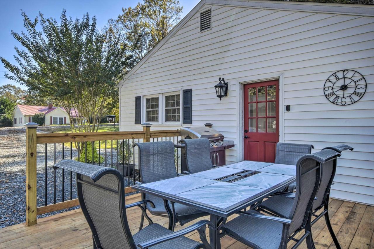 Peaceful Renovated Home With Deck On Half Acre! Asheboro Buitenkant foto